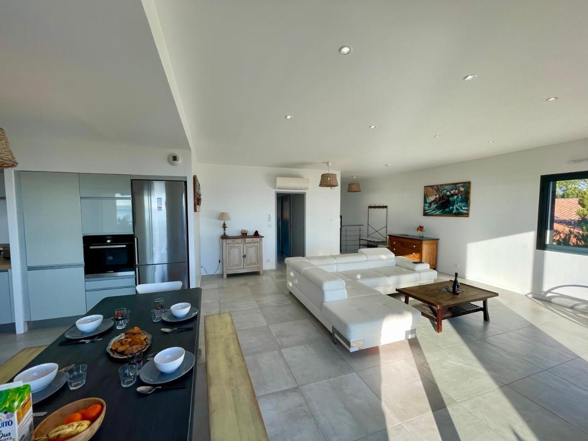 Appartement Luxe Le Levant Hyères Esterno foto