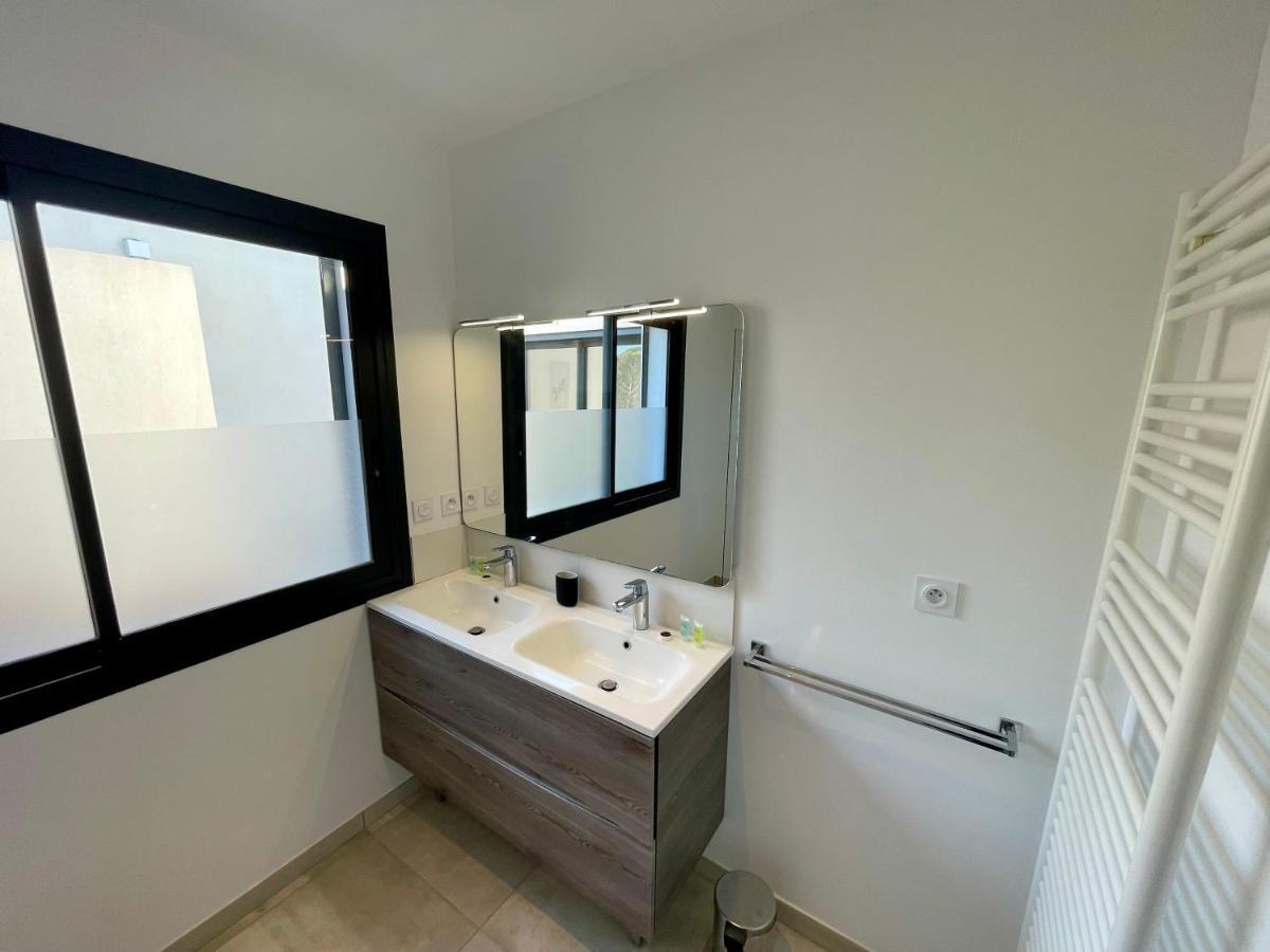 Appartement Luxe Le Levant Hyères Esterno foto