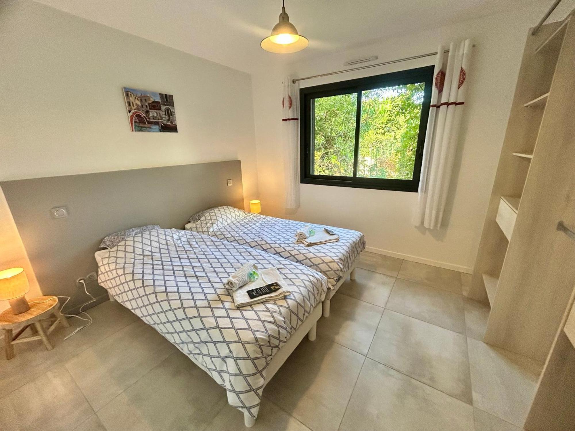 Appartement Luxe Le Levant Hyères Esterno foto